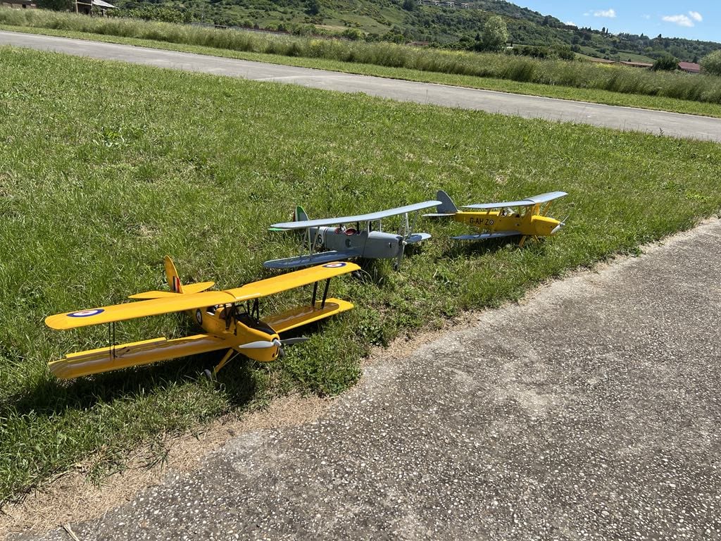Largo ai biplani
